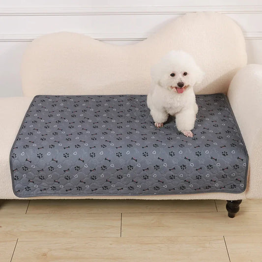 Washable puppy training mat for floor and crate