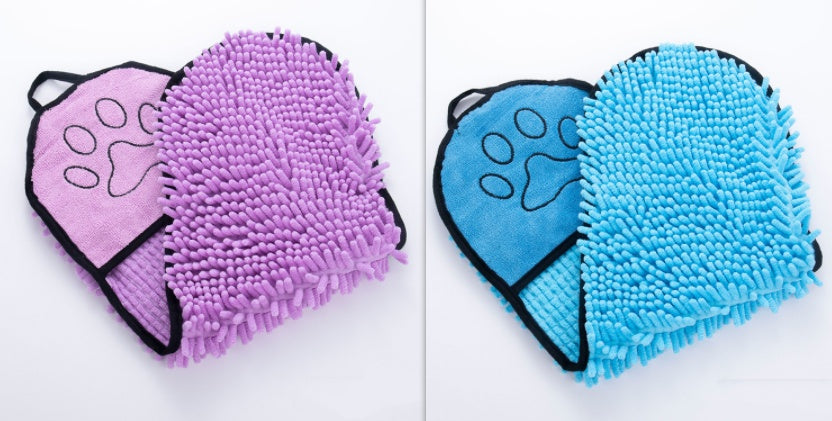 Gray absorbent dog bath towel for quick drying after bath