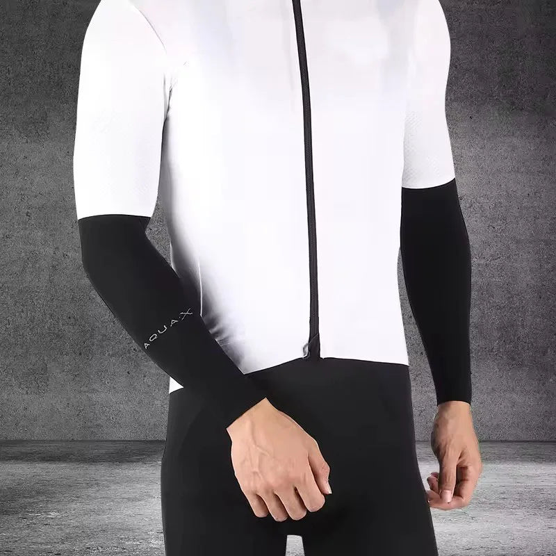 Lightweight elastic arm sleeves for summer use