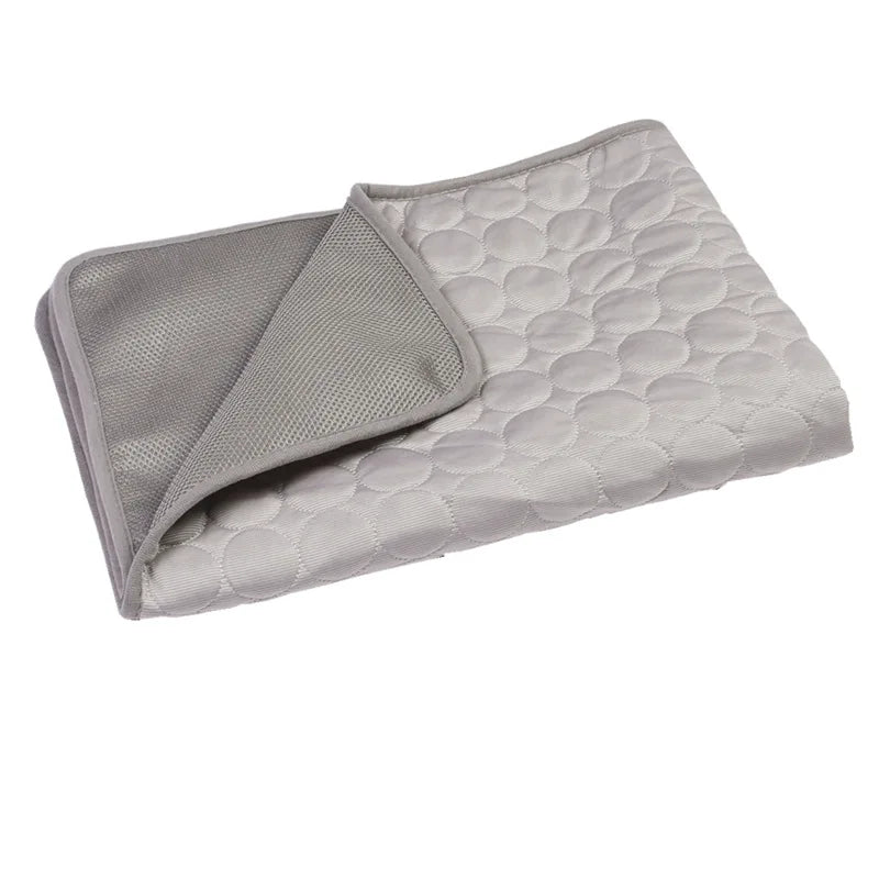 Pet cooling pad with refined embroidery and fine wiring