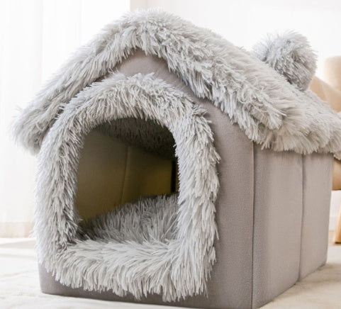 Portable foldable pet house for indoor use