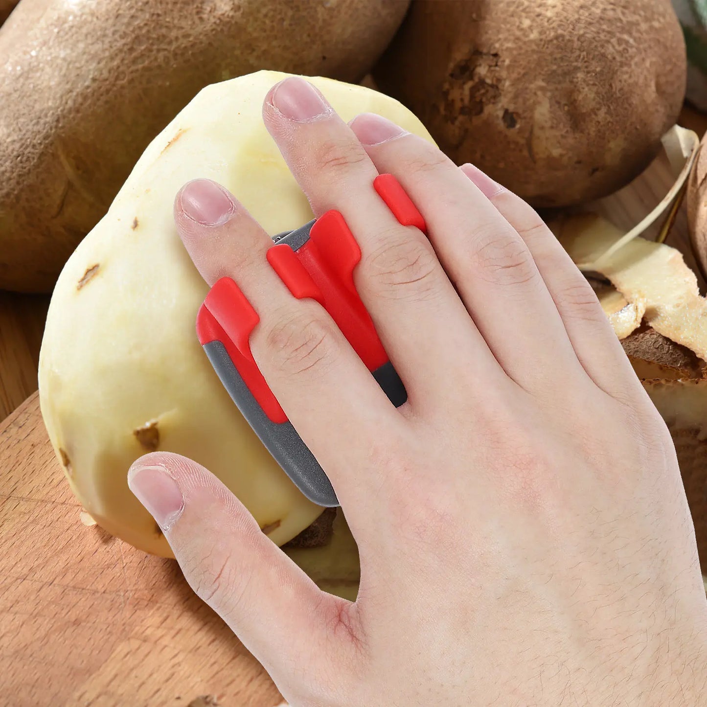 Multifunctional finger peeler set for peeling fruits and vegetables in the kitchen