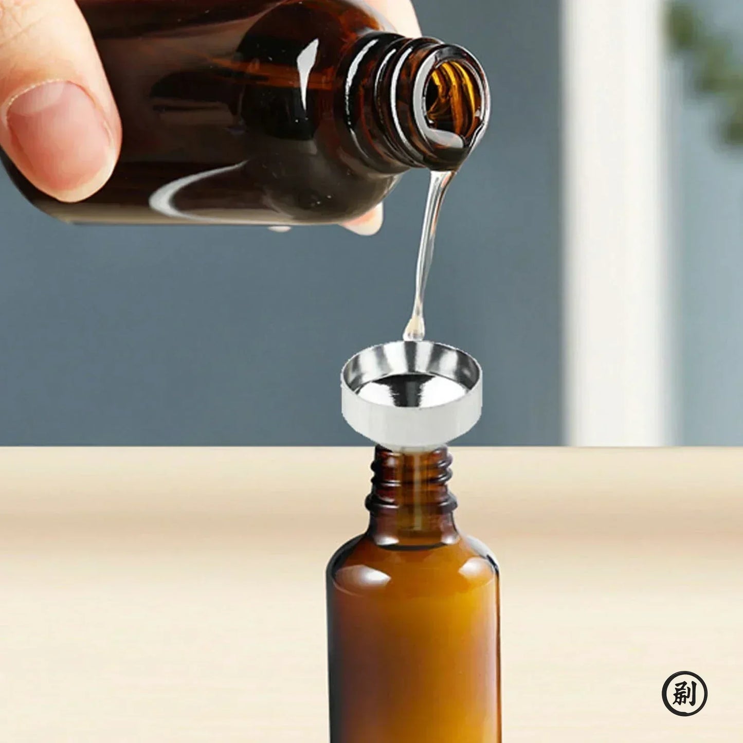 Mini aluminum funnel wide mouth kitchen oil and liquid funnel for small bottles
