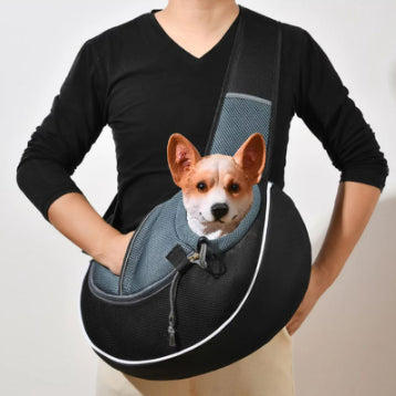 Suitable for small dogs and cats portable pet carrier bag