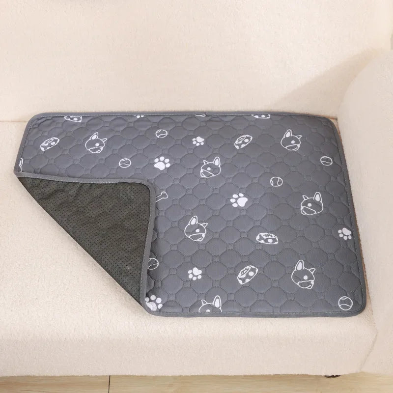 Washable dog pee mat for crates kennels and floors