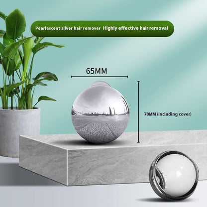 Compact lint and pet hair remover ball
